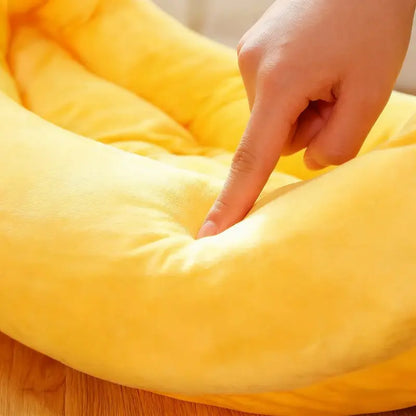 Banana Boat Pet Bed,  Detachable and Washable, Suitable for Small/Medium Cats/Dogs, Comfortable and Soft